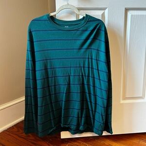 GAP Men’s Long-Sleeved Tee